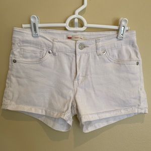 Kids size 12 white Levi’s Jena shorts